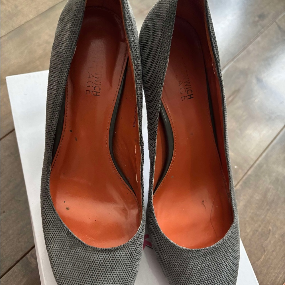 Genuine leather ladies shoes
